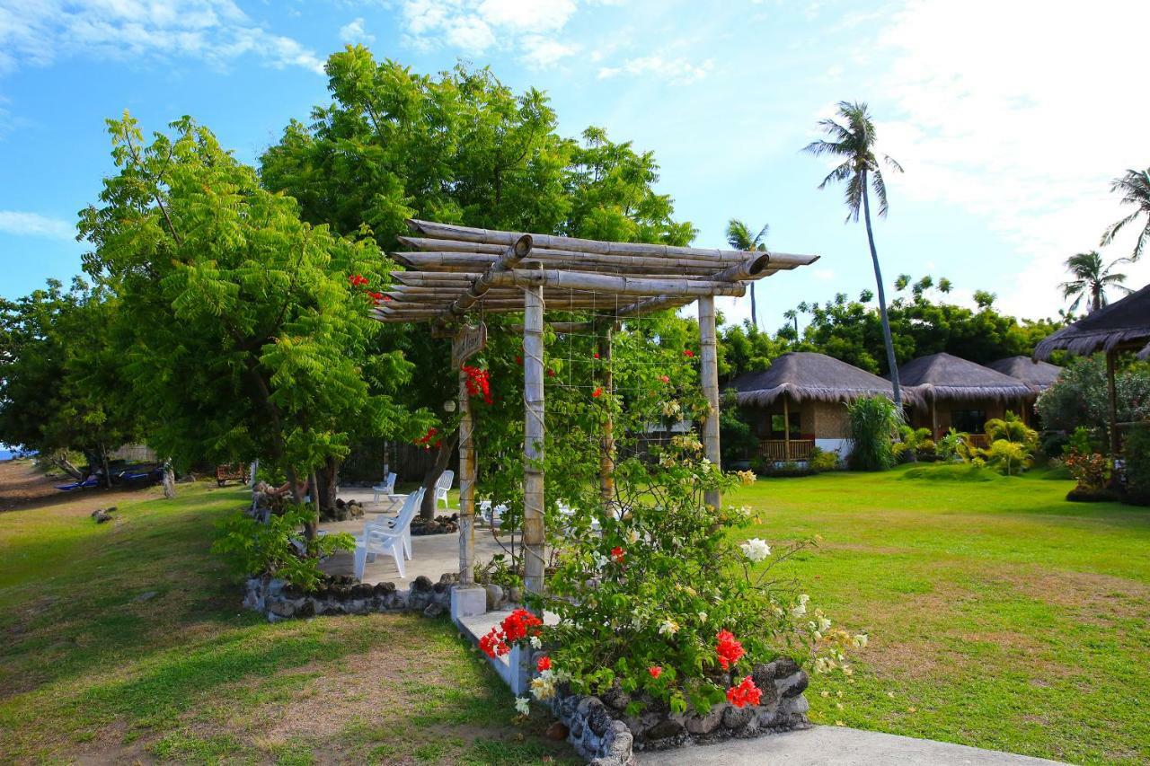 Liquid Dive Resort Dauin Exterior photo